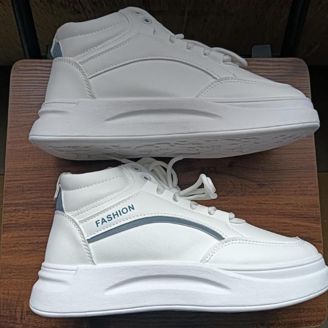 新品 25cm レディース スニーカー ホワイト シューズ 靴 カジュアル < 女性ファッション  新品 25cm レディース スニーカー ホワイト シューズ 靴 カジュアル < 女性ファッションの