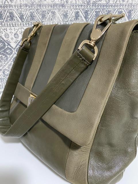 【美品】ANYA HINDMARCH アニヤハインドマーチ ショルダーバッグ < ブランド  【美品】ANYA HINDMARCH アニヤハインドマーチ ショルダーバッグ < ブランドの