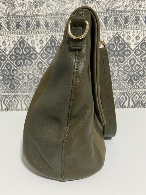 【美品】ANYA HINDMARCH アニヤハインドマーチ ショルダーバッグ < ブランド  【美品】ANYA HINDMARCH アニヤハインドマーチ ショルダーバッグ < ブランドの