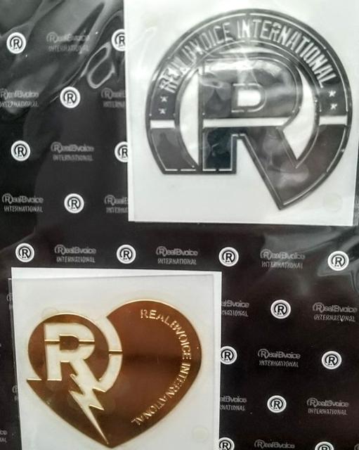 MetalV[@REALVOICES international@a  RZ`  jt@bV 