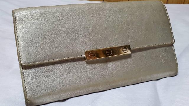 正規レア カルティエ ラブライン ロゴ ビスモチーフプレート メタリックレザー 長財布 ウォレット < ブランド  正規レア カルティエ ラブライン ロゴ ビスモチーフプレート メタリックレザー 長財布 ウォレット  < ブランドの