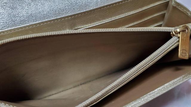 正規レア カルティエ ラブライン ロゴ ビスモチーフプレート メタリックレザー 長財布 ウォレット < ブランド  正規レア カルティエ ラブライン ロゴ ビスモチーフプレート メタリックレザー 長財布 ウォレット < ブランドの