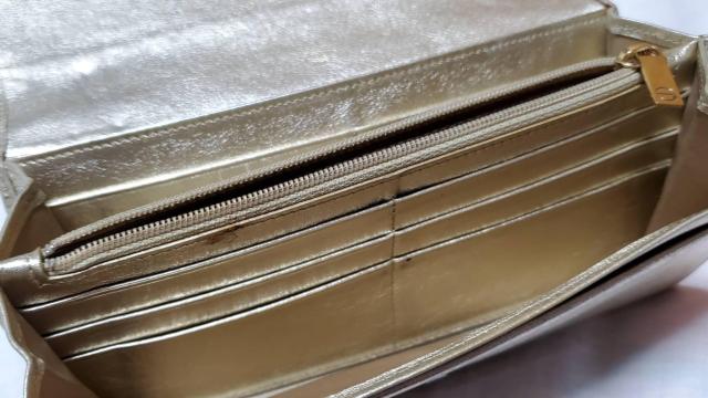 正規レア カルティエ ラブライン ロゴ ビスモチーフプレート メタリックレザー 長財布 ウォレット < ブランド  正規レア カルティエ ラブライン ロゴ ビスモチーフプレート メタリックレザー 長財布 ウォレット < ブランドの