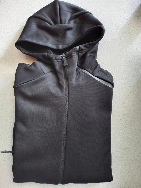 新品!激安74%オフ!アディダス、スウェットパーカー(黒、M) < 男性ファッション  新品!激安74%オフ!アディダス、スウェットパーカー(黒、M) < 男性ファッションの