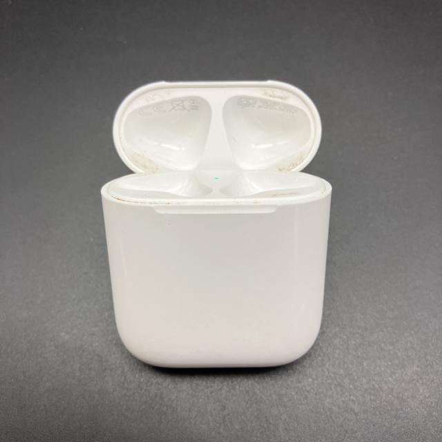 即決 純正 Apple アップル AirPods エアーポッズ 充電ケース A1602 < 家電/AV  即決 純正 Apple アップル AirPods エアーポッズ 充電ケース A1602 < 家電/AVの