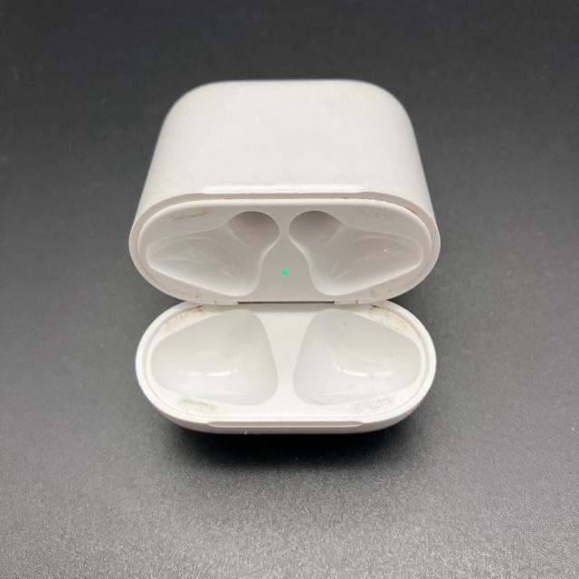即決 純正 Apple アップル AirPods エアーポッズ 充電ケース A1602 < 家電/AV  即決 純正 Apple アップル AirPods エアーポッズ 充電ケース A1602 < 家電/AVの