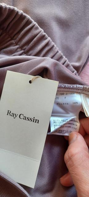 ★Ray Cassinレイカズン☆大人渋可愛いグレイッシュスモーキーピンク薄手コーデュロイお洒落センタータック♪ロングワイドパンツ < 女性ファッション  ★Ray Cassinレイカズン☆大人渋可愛いグレイッシュスモーキーピンク薄手コーデュロイお洒落センタータック♪ロングワイドパンツ < 女性ファッションの
