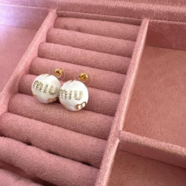 ロゴレディースピアス < 女性アクセサリー/時計 ロゴレディースピアス < 女性アクセサリー/時計の