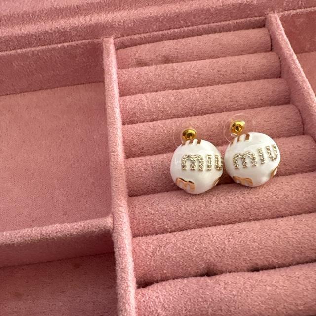 ロゴレディースピアス < 女性アクセサリー/時計 ロゴレディースピアス < 女性アクセサリー/時計の