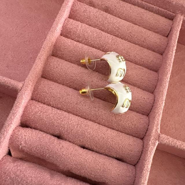 ロゴレディースピアス < 女性アクセサリー/時計 ロゴレディースピアス < 女性アクセサリー/時計の