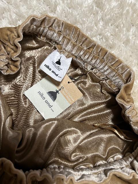 新品タグ付きniko and…★ベロアタッセルワイドPT < ブランド  新品タグ付きniko and…★ベロアタッセルワイドPT < ブランドの