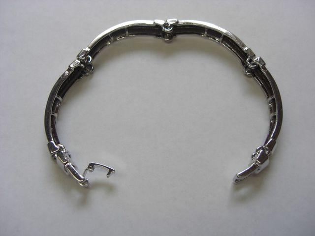 革通しメタルブレスレット (黒) ブラック シルバー バングル アメカジ クール アクセサリー 腕輪 サロン系 < 男性アクセサリー/時計  革通しメタルブレスレット (黒) ブラック シルバー バングル アメカジ クール アクセサリー 腕輪 サロン系 < 男性アクセサリー/時計の