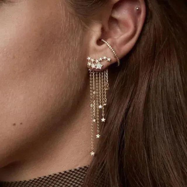 残1点★早い者勝ち490円★高評価 揺れるロングピアス ゴールド < 女性アクセサリー/時計  残1点★早い者勝ち490円★高評価 揺れるロングピアス ゴールド  < 女性アクセサリー/時計の