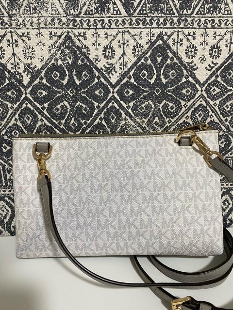 【良品】MICHAEL KORS マイケルコース ショルダーバッグ 斜め掛け < ブランド  【良品】MICHAEL KORS マイケルコース ショルダーバッグ 斜め掛け < ブランドの