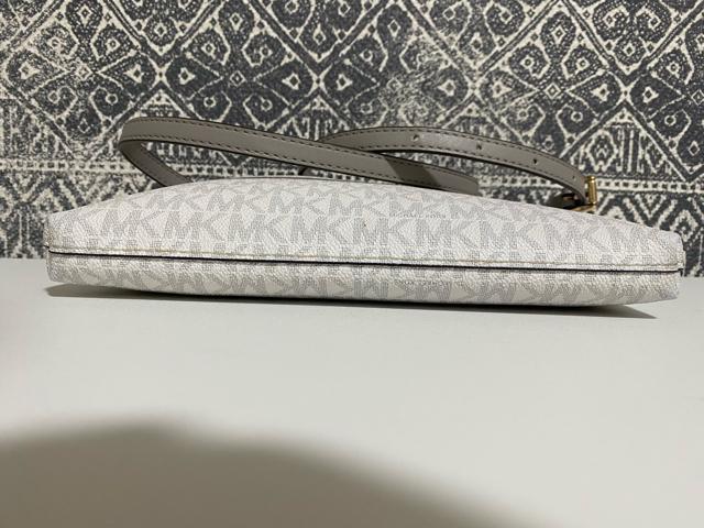 【良品】MICHAEL KORS マイケルコース ショルダーバッグ 斜め掛け < ブランド  【良品】MICHAEL KORS マイケルコース ショルダーバッグ 斜め掛け < ブランドの