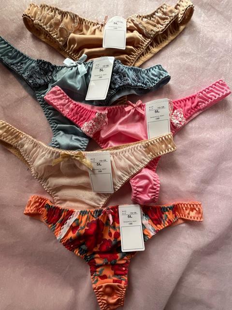 5Lサイズ!5枚セット!光沢ツルツル素材!シフォン使い!あり!高貴品格!色とりどり!エレガント!Tバックショーツ!No.花 < 女性ファッション 5Lサイズ!5枚セット!光沢ツルツル素材!シフォン使い!あり!高貴品格!色とりどり!エレガント!Tバックショーツ!No.花 < 女性ファッションの