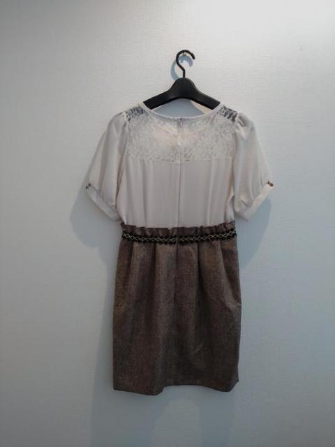 couture BY ROJITA◆胸元かぎ編みモチーフ 2トーン ワンピース < 女性ファッション  couture BY ROJITA◆胸元かぎ編みモチーフ 2トーン ワンピース < 女性ファッションの