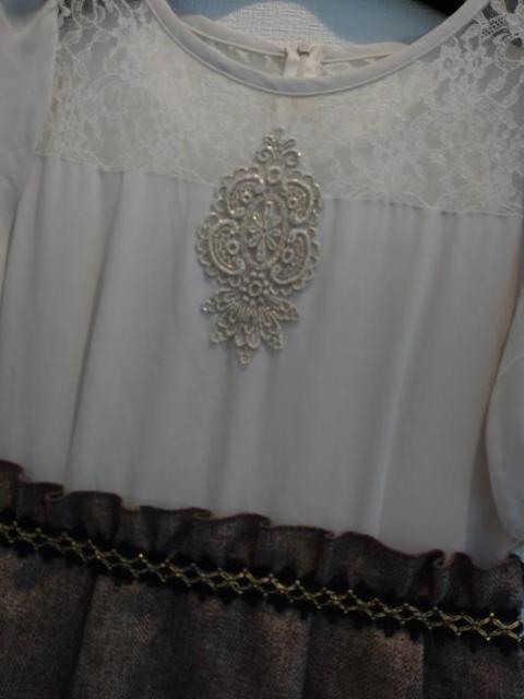 couture BY ROJITA◆胸元かぎ編みモチーフ 2トーン ワンピース < 女性ファッション  couture BY ROJITA◆胸元かぎ編みモチーフ 2トーン ワンピース < 女性ファッションの