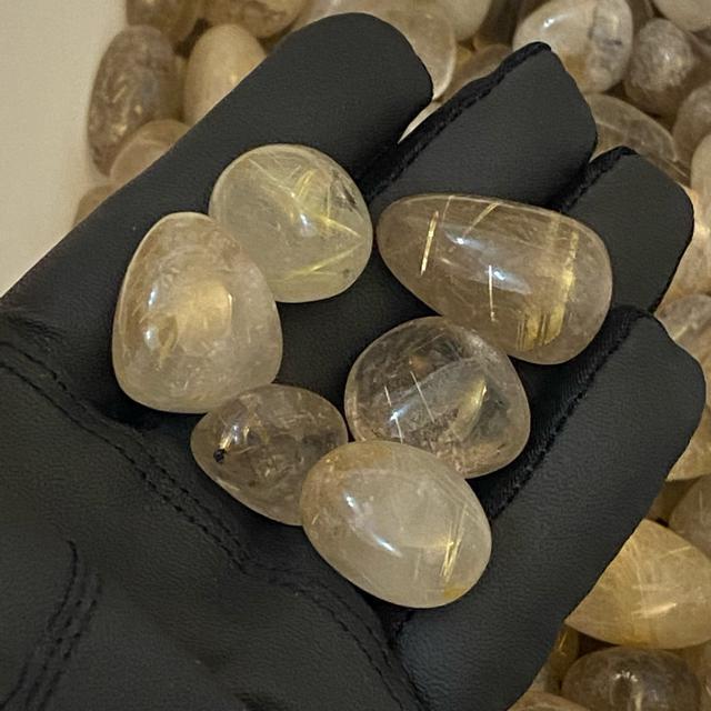 《置物.御守り》天然石ルチルクォーツ タンブル 1パック 金運財運 < インテリア/ライフ  《置物.御守り》天然石ルチルクォーツ タンブル 1パック 金運財運 < インテリア/ライフの