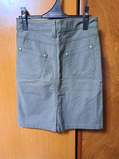 Bカ−キ色のスカート < 女性ファッション Bカ−キ色のスカート < 女性ファッションの