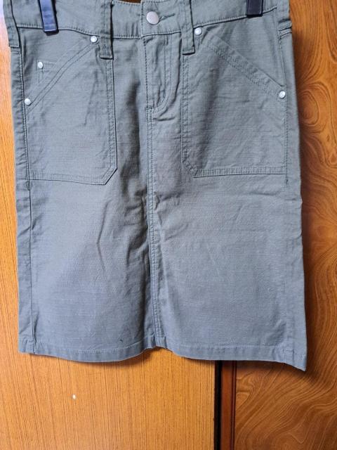 Bカ−キ色のスカート < 女性ファッション Bカ−キ色のスカート < 女性ファッションの