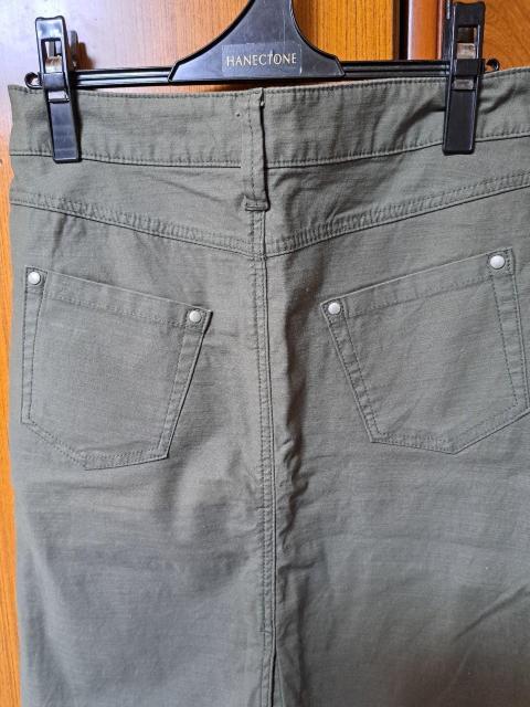 Bカ−キ色のスカート < 女性ファッション Bカ−キ色のスカート < 女性ファッションの