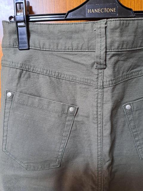 Bカ−キ色のスカート < 女性ファッション Bカ−キ色のスカート < 女性ファッションの