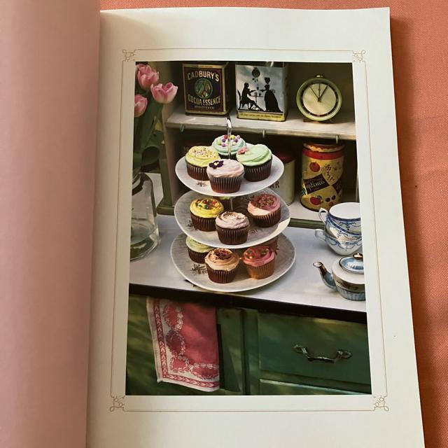 ニューヨーク仕込みのカップケーキとデコレーション/ ギャンブル五月 < 本/雑誌 ニューヨーク仕込みのカップケーキとデコレーション/ ギャンブル五月 < 本/雑誌の