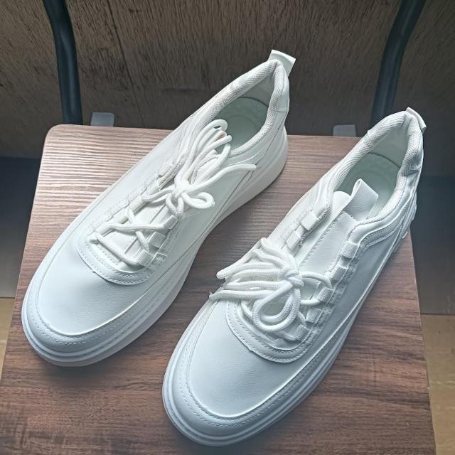 新品 26cm メンズ スニーカー ホワイト シューズ 靴 42 カジュアル < 男性ファッション  新品 26cm メンズ スニーカー ホワイト シューズ 靴 42 カジュアル  < 男性ファッションの