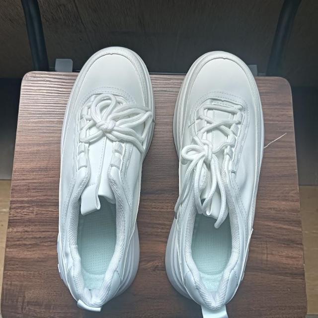 新品 26cm メンズ スニーカー ホワイト シューズ 靴 42 カジュアル < 男性ファッション  新品 26cm メンズ スニーカー ホワイト シューズ 靴 42 カジュアル < 男性ファッションの