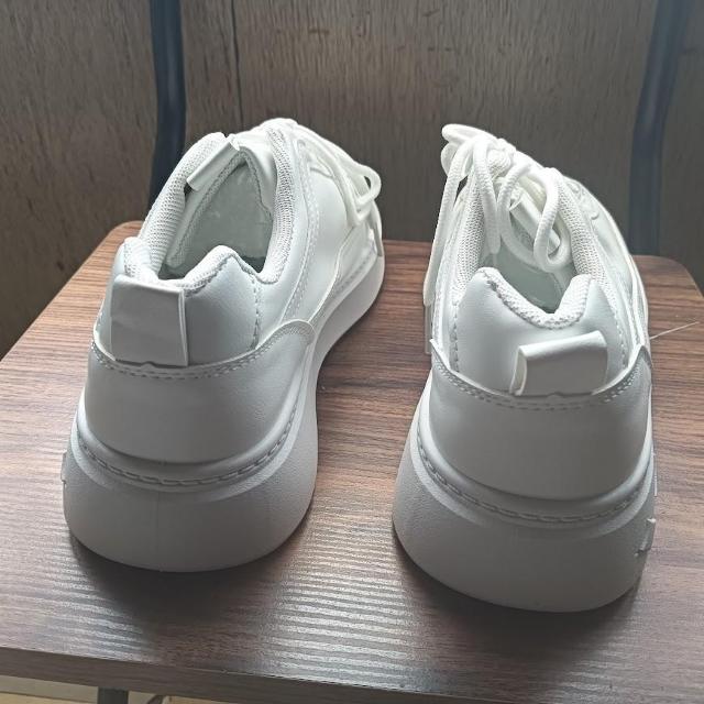 新品 26cm メンズ スニーカー ホワイト シューズ 靴 42 カジュアル < 男性ファッション  新品 26cm メンズ スニーカー ホワイト シューズ 靴 42 カジュアル < 男性ファッションの