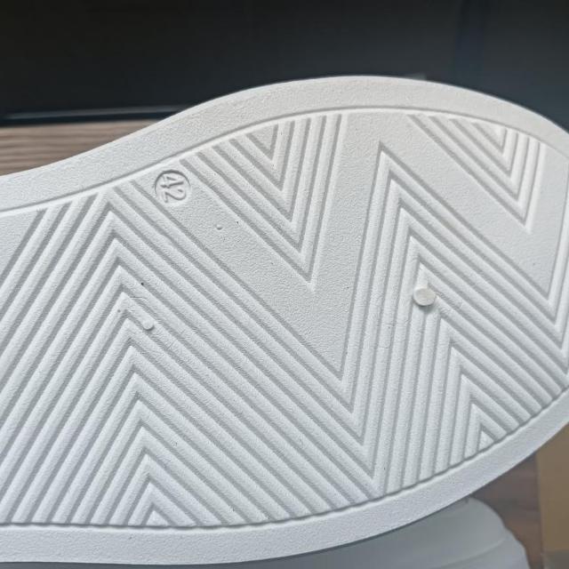 新品 26cm メンズ スニーカー ホワイト シューズ 靴 42 カジュアル < 男性ファッション  新品 26cm メンズ スニーカー ホワイト シューズ 靴 42 カジュアル < 男性ファッションの