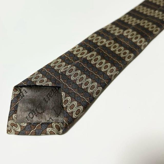 i dior fBI[ lN^C O VN  uh 