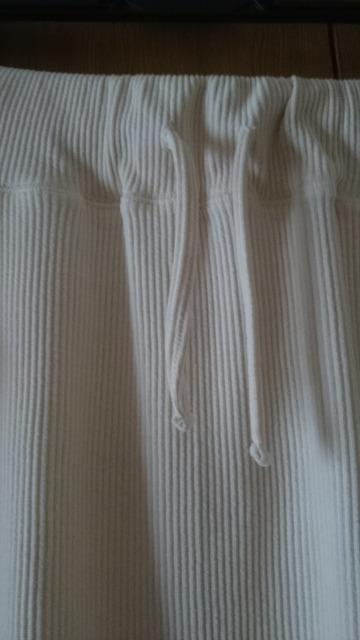 新品未使用☆ナロースカート★アイボリー★Iライン☆綿混★カジュアル☆ < 女性ファッション  新品未使用☆ナロースカート★アイボリー★Iライン☆綿混★カジュアル☆ < 女性ファッションの