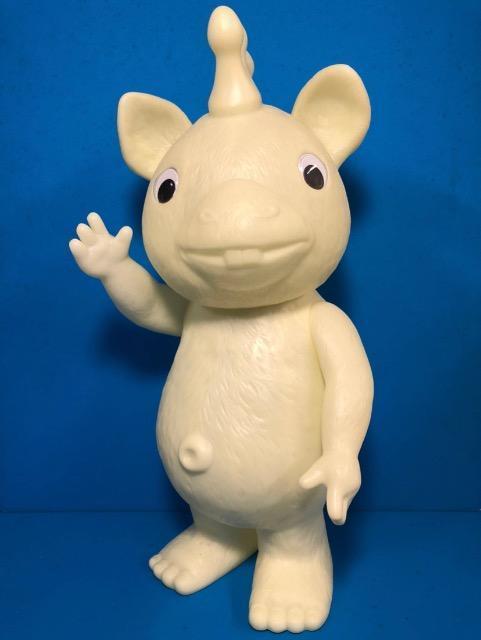 イヌクマ★快獣ブースカ★ジャイアントサイズ【蓄光タイプ】未塗装バージョン★イヌクマパパさん色紙付 < ホビー  イヌクマ★快獣ブースカ★ジャイアントサイズ【蓄光タイプ】未塗装バージョン★イヌクマパパさん色紙付  < ホビーの