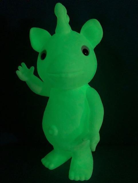 イヌクマ★快獣ブースカ★ジャイアントサイズ【蓄光タイプ】未塗装バージョン★イヌクマパパさん色紙付 < ホビー  イヌクマ★快獣ブースカ★ジャイアントサイズ【蓄光タイプ】未塗装バージョン★イヌクマパパさん色紙付 < ホビーの