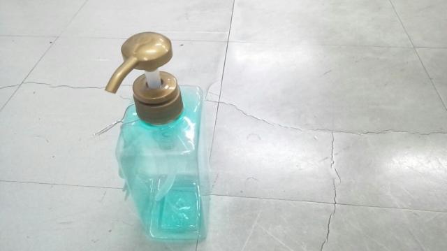 シャンプーやリンスの入れ物の容器 < 女性ファッション  シャンプーやリンスの入れ物の容器  < 女性ファッションの