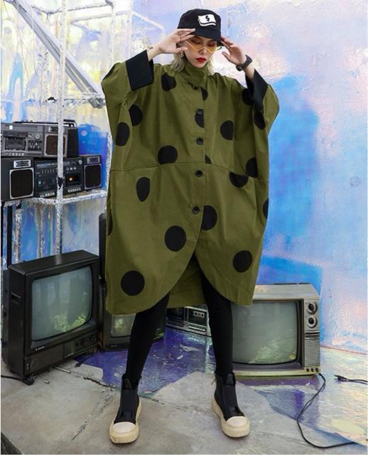 ワイド 前開き ロング丈 ジャケット ドット柄 カーキ 大きいサイズ < 女性ファッション ワイド 前開き ロング丈 ジャケット ドット柄 カーキ 大きいサイズ < 女性ファッションの