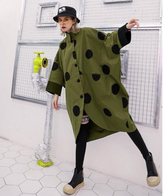 ワイド 前開き ロング丈 ジャケット ドット柄 カーキ 大きいサイズ < 女性ファッション ワイド 前開き ロング丈 ジャケット ドット柄 カーキ 大きいサイズ < 女性ファッションの