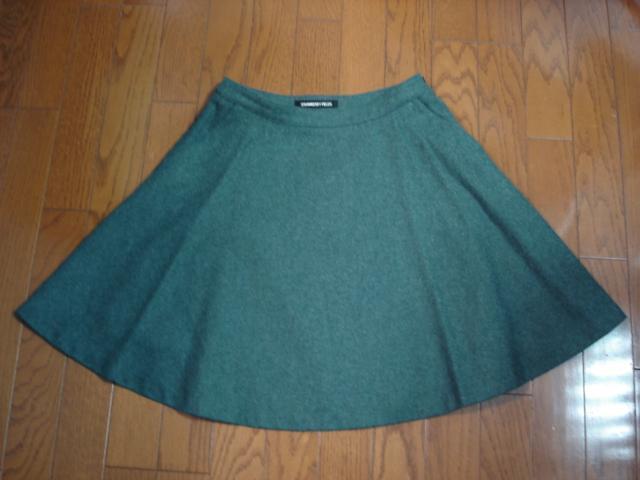 ★ストロベリーフィールズ シルエットが綺麗なウールフレアースカート★超激安! < ブランド ★ストロベリーフィールズ シルエットが綺麗なウールフレアースカート★超激安! < ブランドの