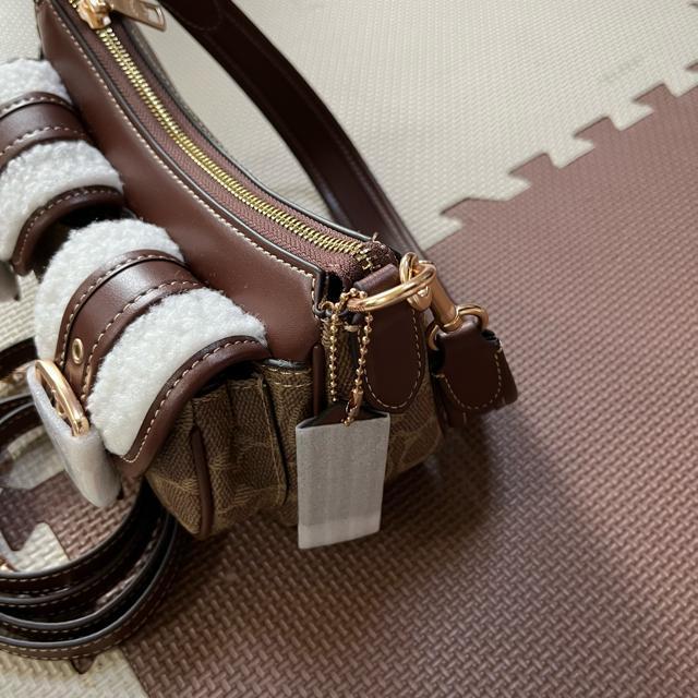 �y�V�i���g�p�z�R�[�` �A�V���g�� �o�b�O�E�V�O�l�`���[ �u���E�� �A�E�g���b�g �V�A�����O �� �u�����h�� 