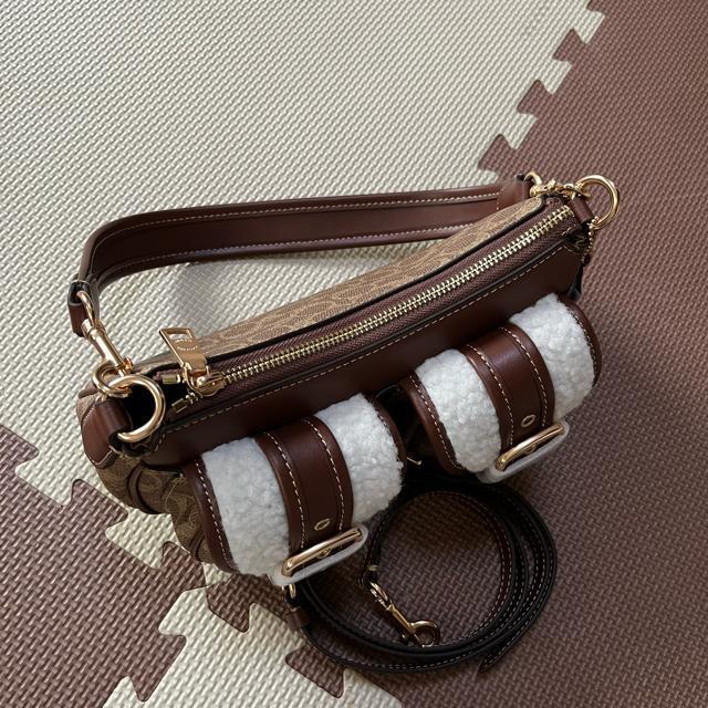 �y�V�i���g�p�z�R�[�` �A�V���g�� �o�b�O�E�V�O�l�`���[ �u���E�� �A�E�g���b�g �V�A�����O �� �u�����h�� 