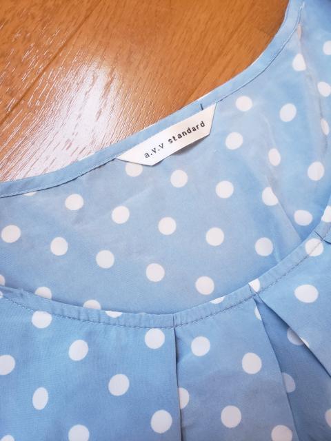 ☆美品☆a.v.v☆サックス水玉シャツブラウス☆38 < ブランド  ☆美品☆a.v.v☆サックス水玉シャツブラウス☆38 < ブランドの