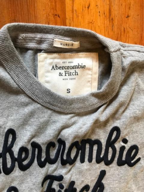 アバクロンビー&フイツチ 半?Tシャツ S < 男性ファッション  アバクロンビー&フイツチ 半?Tシャツ S < 男性ファッションの