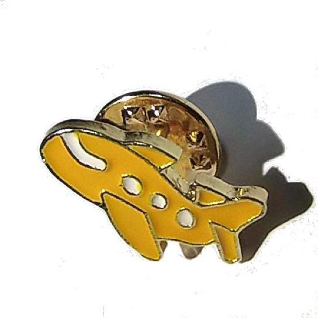 飛行機 黄色 ピンバッジ ピンズ ブローチ ラペルピン ジェット機 < 男性アクセサリー/時計  飛行機 黄色 ピンバッジ ピンズ ブローチ ラペルピン ジェット機 < 男性アクセサリー/時計の