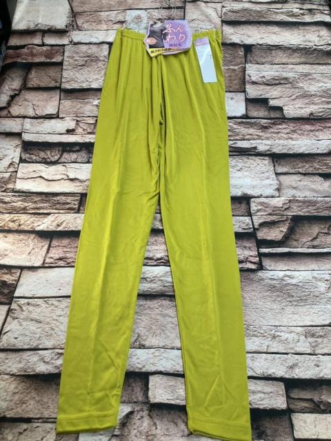 送料無料!軽くて肌触り抜群!着た瞬間から暖かい!ふんわり裏起毛ビビットカラーボトムインナー(画像から)1枚 < 女性ファッション  送料無料!軽くて肌触り抜群!着た瞬間から暖かい!ふんわり裏起毛ビビットカラーボトムインナー(画像から)1枚 < 女性ファッションの