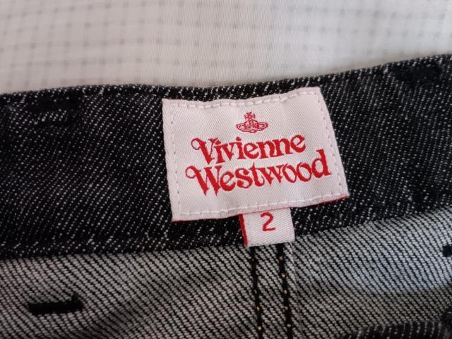 デニムViviennewetwoodレア希少キララメVivienne刺繍マ-ク送料半額♪ < ブランド  デニムViviennewetwoodレア希少キララメVivienne刺繍マ-ク送料半額♪ < ブランドの