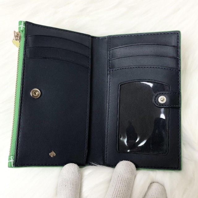 【美品】ケイトスペード 二つ折り財布 コートサイド スモール スリム テニス バイフォールド ウォレット < ブランド 【美品】ケイトスペード 二つ折り財布 コートサイド スモール スリム テニス バイフォールド ウォレット < ブランドの