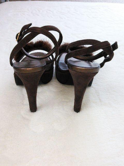 Pinky&Dianne(sL[&_CA)XgbvT_  uh 