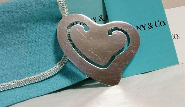 正規良 限定 TIFFANYティファニー ペレット ハート型マネークリップSV925 財布 栞 付属有 < ブランド 正規良 限定 TIFFANYティファニー ペレット ハート型マネークリップSV925 財布 栞 付属有 < ブランドの